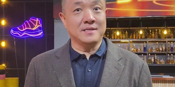 c7-杨健：只有两三个盖帽更显文班的恐怖 雷霆体会到了华子的无力感