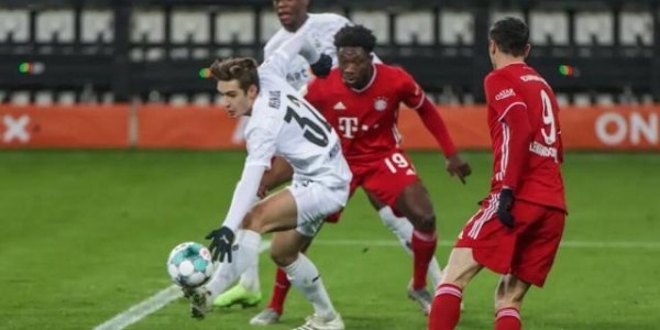 c7-复盘拜仁兵败门兴：一场奇怪的却又早就该输的比赛