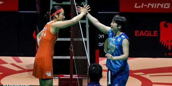 c7娱乐-新加坡公开赛：国羽女双会师决赛，贾一凡/张殊贤夺冠