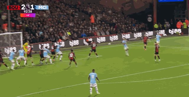 1730573373803067870.gif 哈兰德两连击.gif